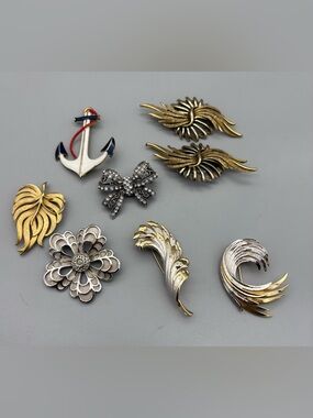 Lot of 8 Vtg Flower Leaf Bow Anchor Art Brooches Pins 50s 60s